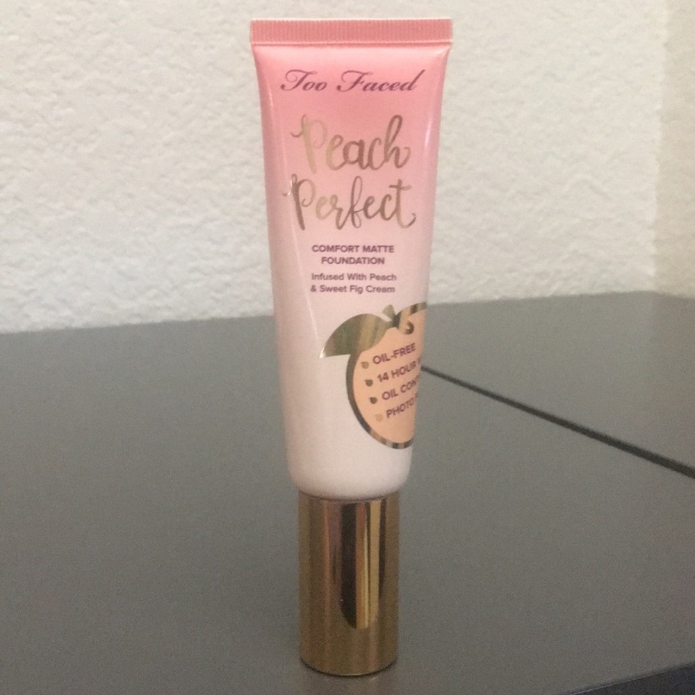 Too Faced comfort matte foundation in porcelain